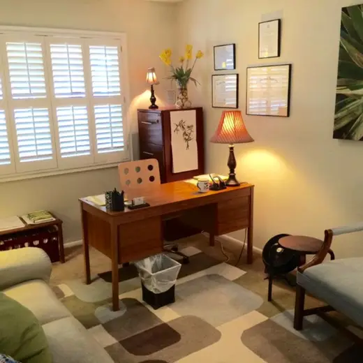 Warmly lit office space at Healthy Minds Behavioral Health Clinic, a detox center in Idaho.