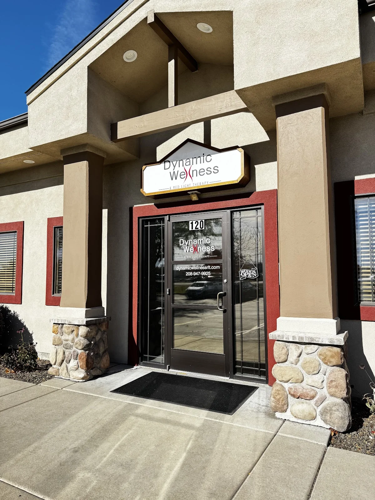 Dynamic Wellness & Red Light Therapy - Photo 2
