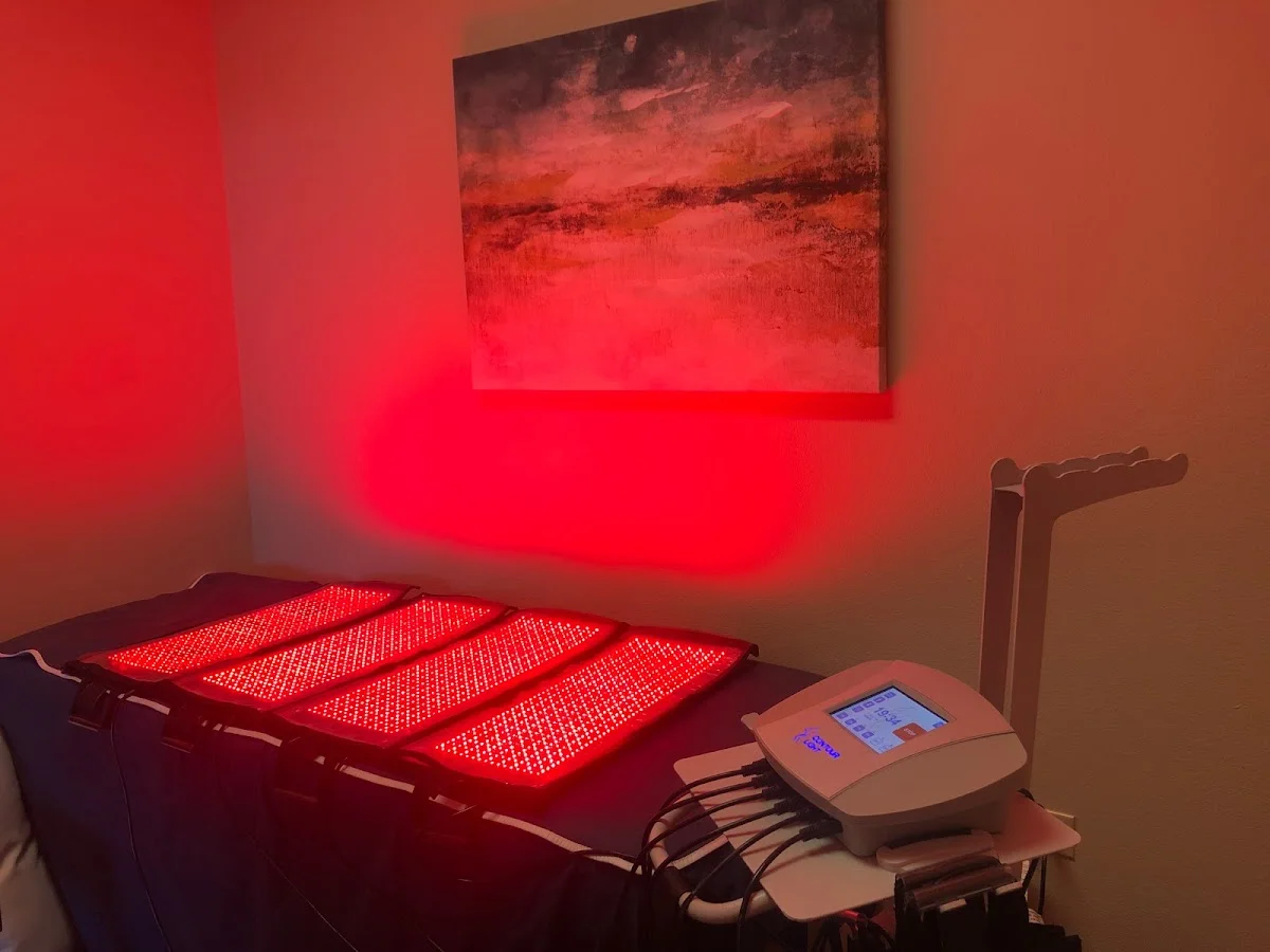 Dynamic Wellness & Red Light Therapy - Photo 4