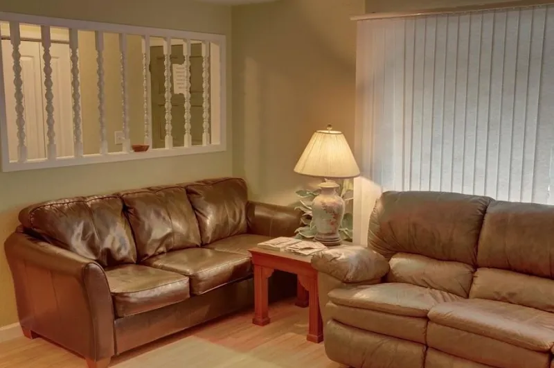 Phoenix House - Photo 4