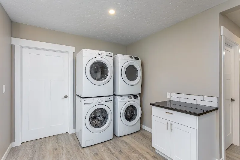 Joes House - Photo 4