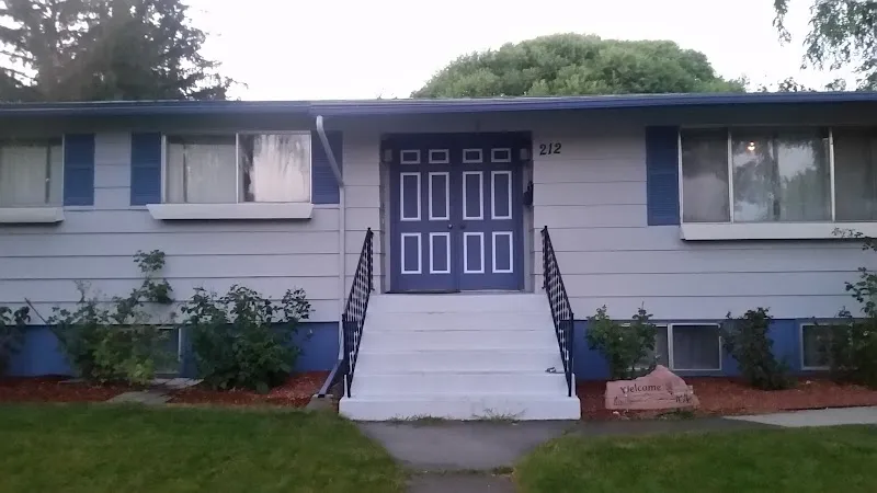 Risen House - Photo 1