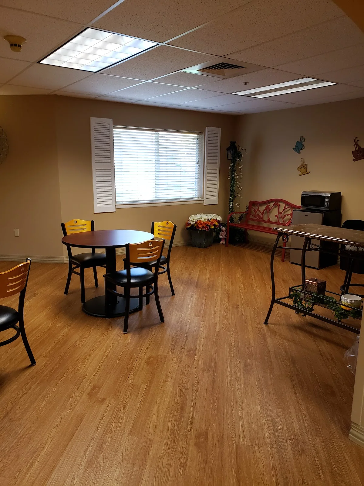 Amenities at Idaho treatment center — flooring